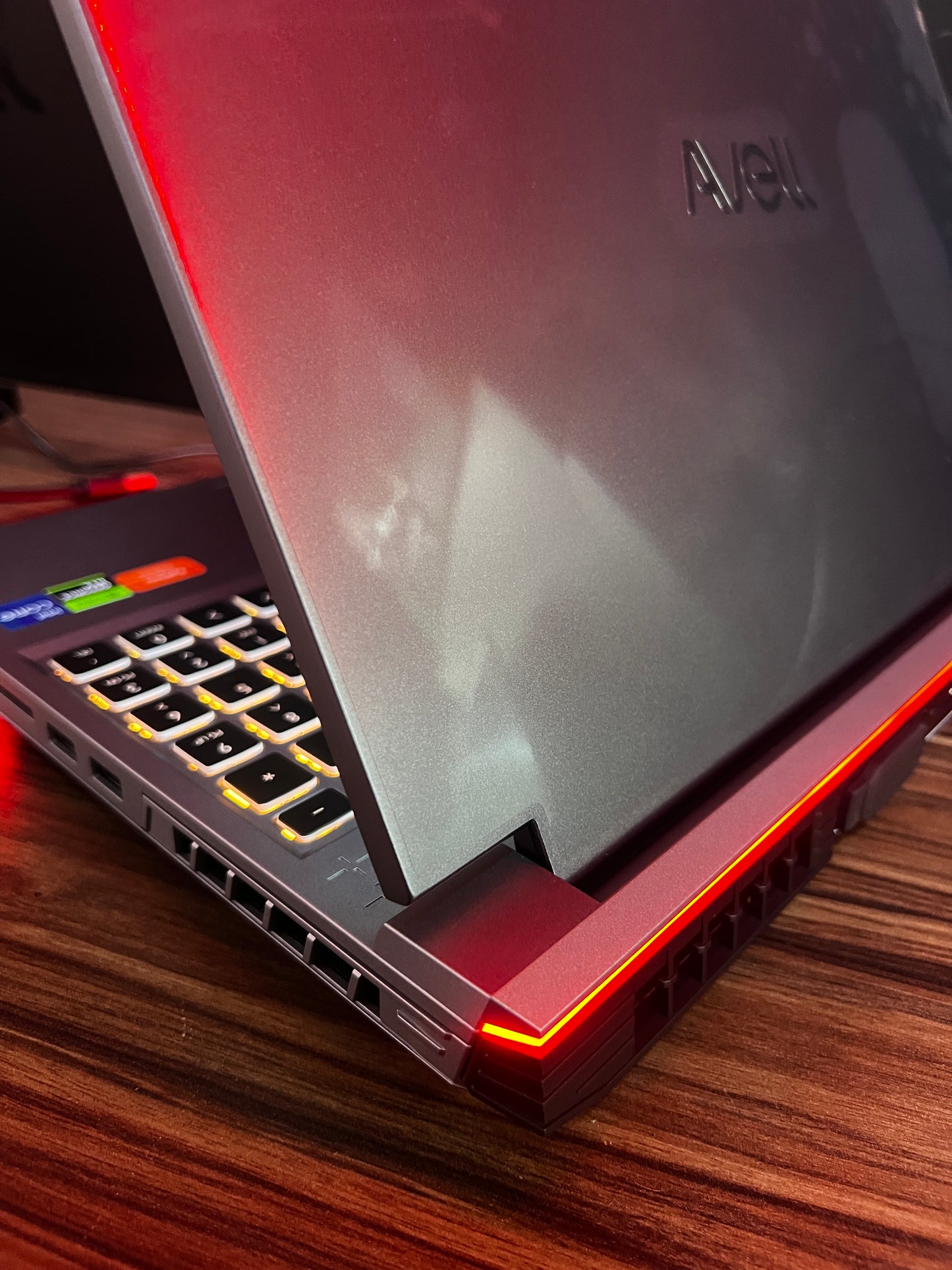 NOTEBOOK GAMER DDR5 CORE I7 13700HX, RTX 4070, 16GB DDR5, SSD NVME 1TB, QUAD HD 240HZ