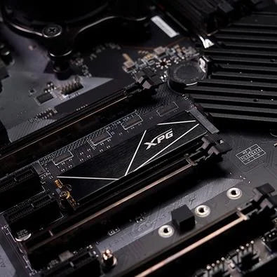 SSD XPG S70 Blade, 2TB, PCIe Gen4x4, M.2 NVMe, Leitura: 7400MB/s e Gravação: 6400MB/s, 3D NAND, Preto - AGAMMIXS70B-2T-CS