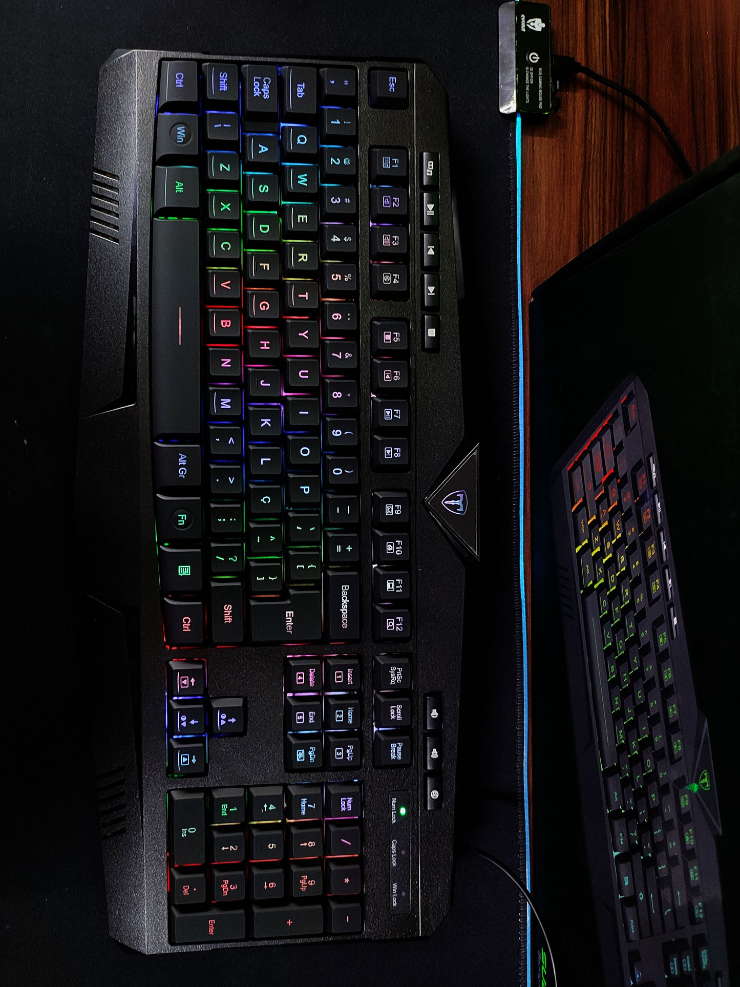 Teclado Gamer Semi Mecanico T-Dagger Submarine T-TGK205 RGB PT